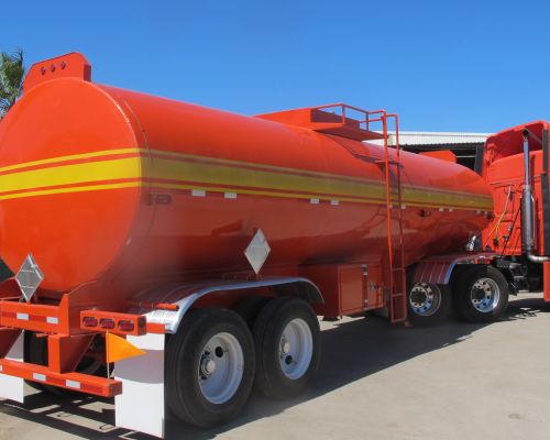 REMOLQUE COMBUSTIBLE